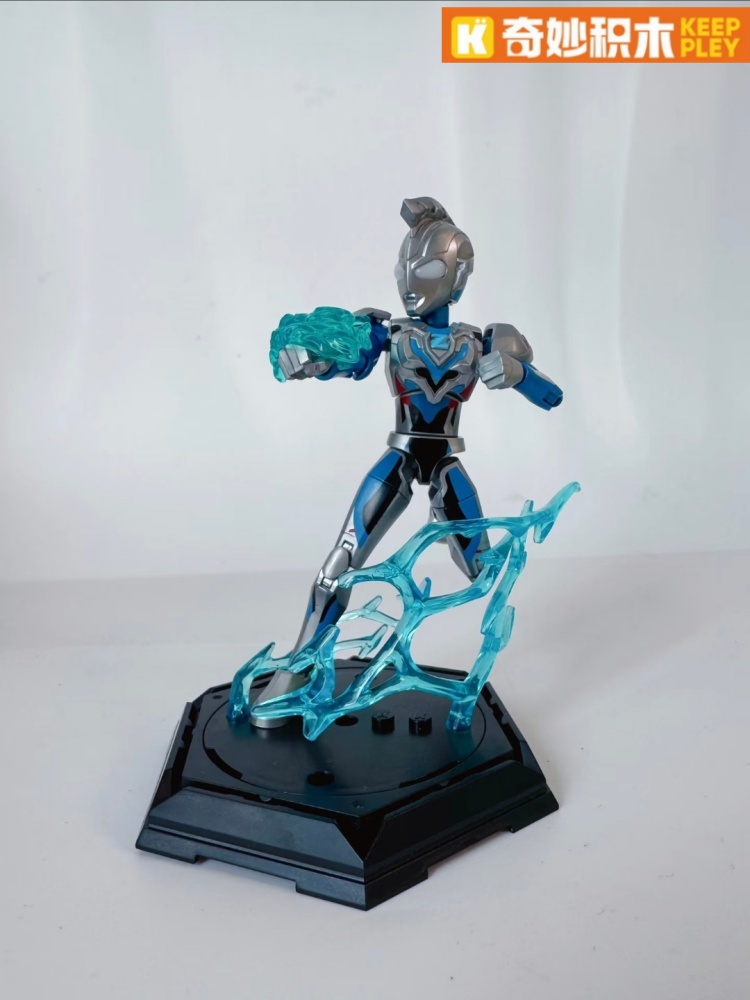 كيبلّي ألترامان صندوق المفاجآت - مراجعة Model Kit Zero Megaman وسعره