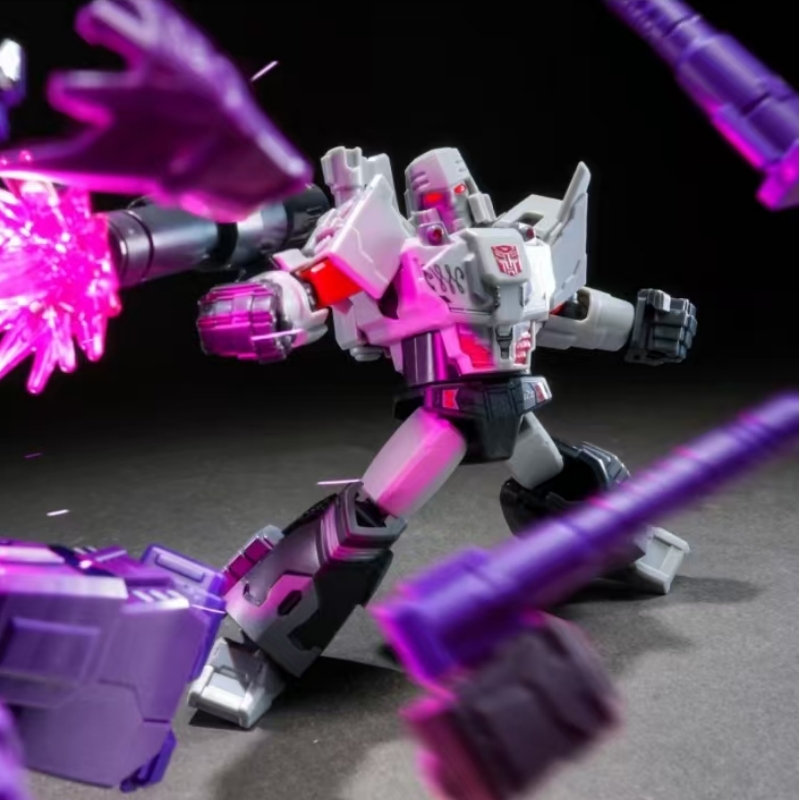 مكعبات بناء ترانسفورمرز من BLO - مراجعة Model Kit Optimus وسعره