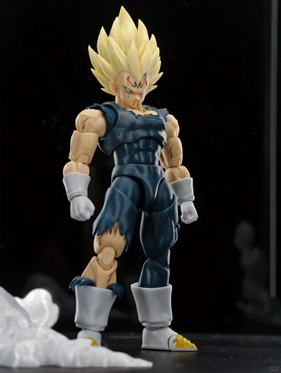 متوفر في المخزون: شخصية فيجيتا - مراجعة Model Kit Vegeta وسعره