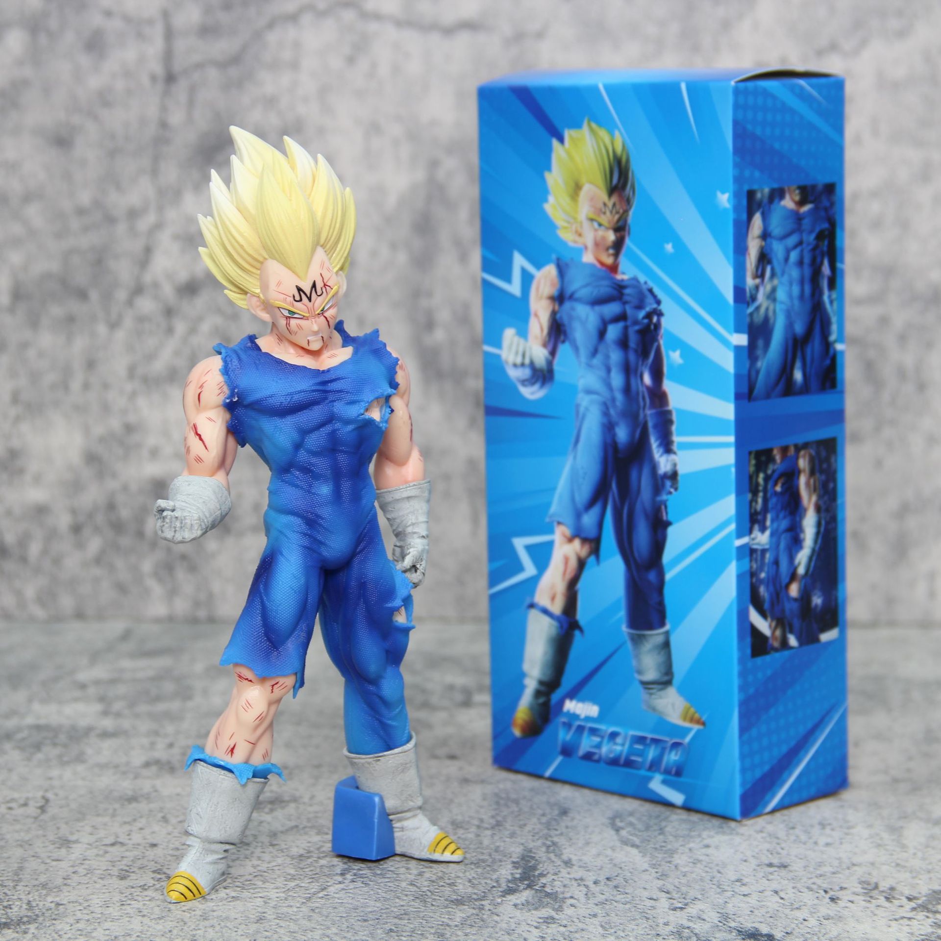 تمثال الأمير فيجيتا من دراغون  - مراجعة Model Kit Vegeta وسعره