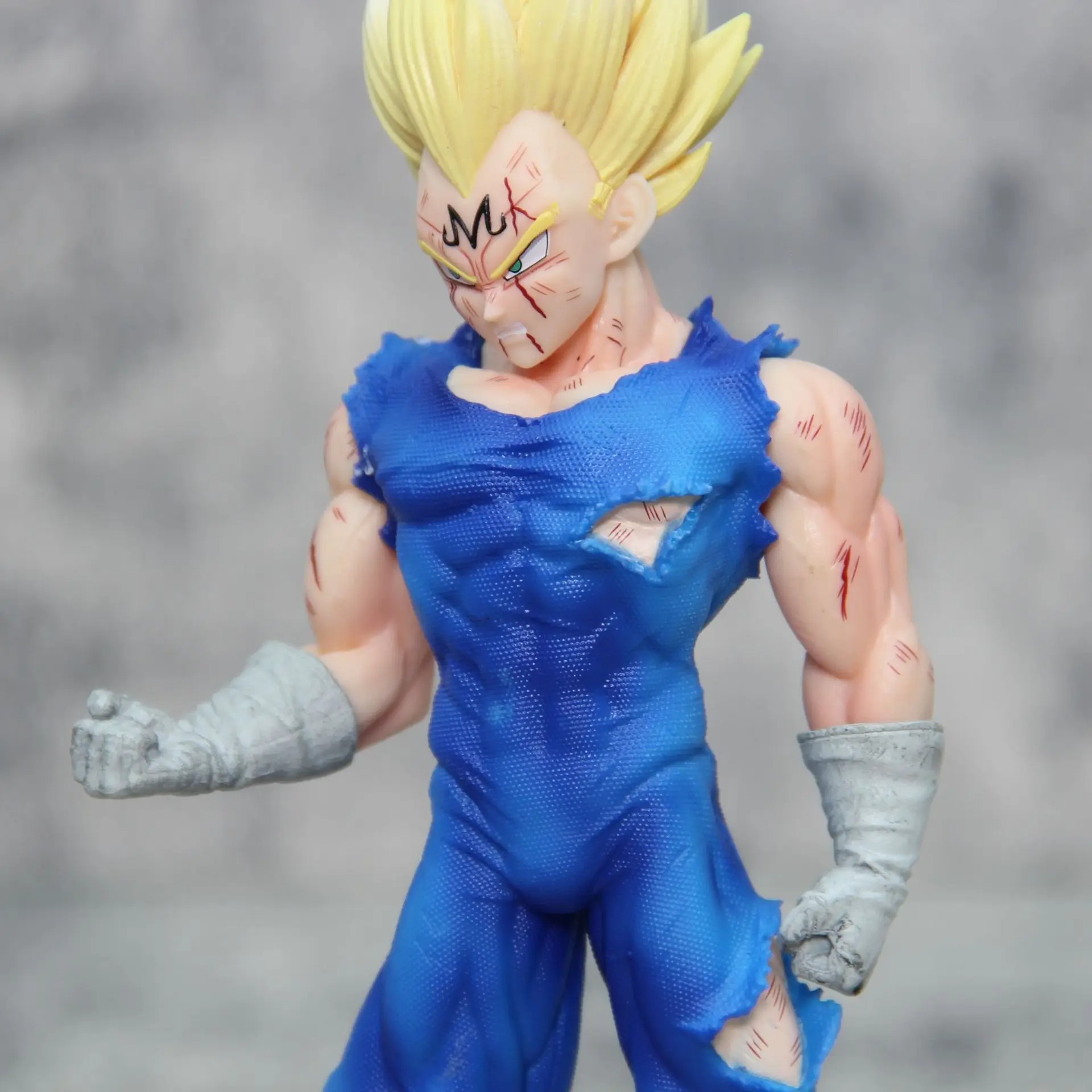 20 سنتيمتر أنيمي لعبة دراغون ب - مراجعة Model Kit Vegeta وسعره