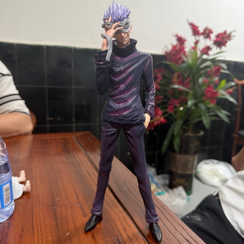 مجسم شخصية أنمي ساتورو غوجو من - مراجعة Model Kit Jujutsu Kaisen وسعره