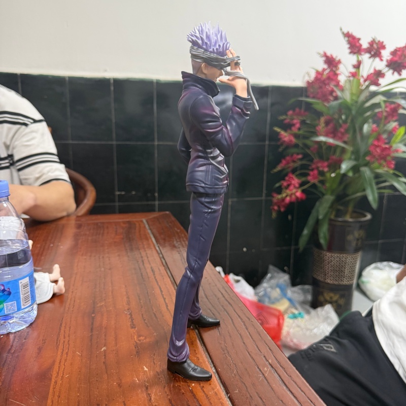 مجسم شخصية أنمي ساتورو غوجو من - مراجعة Model Kit Jujutsu Kaisen وسعره
