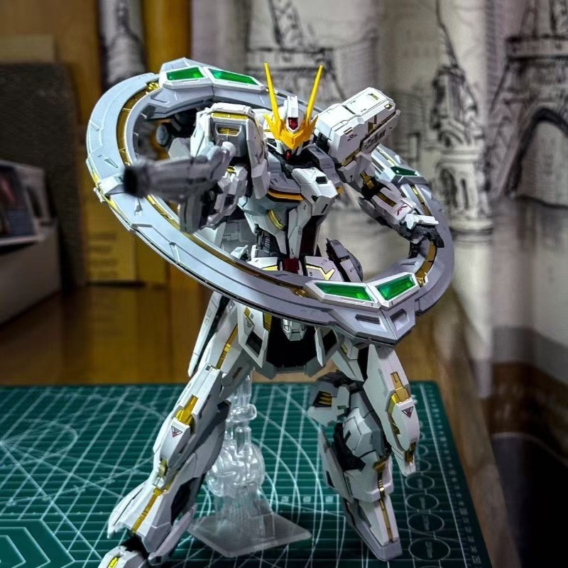 طقم نموذج تجميعي سوبريم إيفولو - مراجعة Model Kit Fenrir وسعره